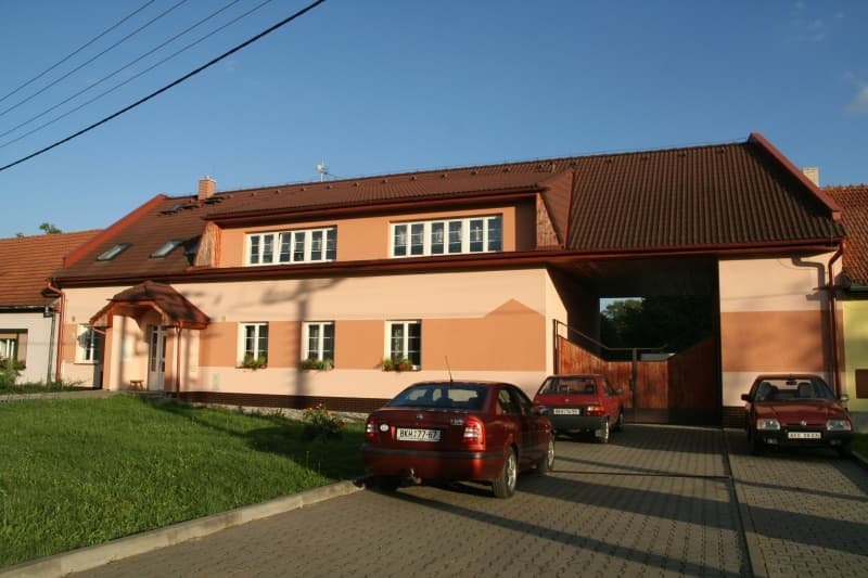 Dům s pečovatelskou službou ve Svitávce pohledem z ulice